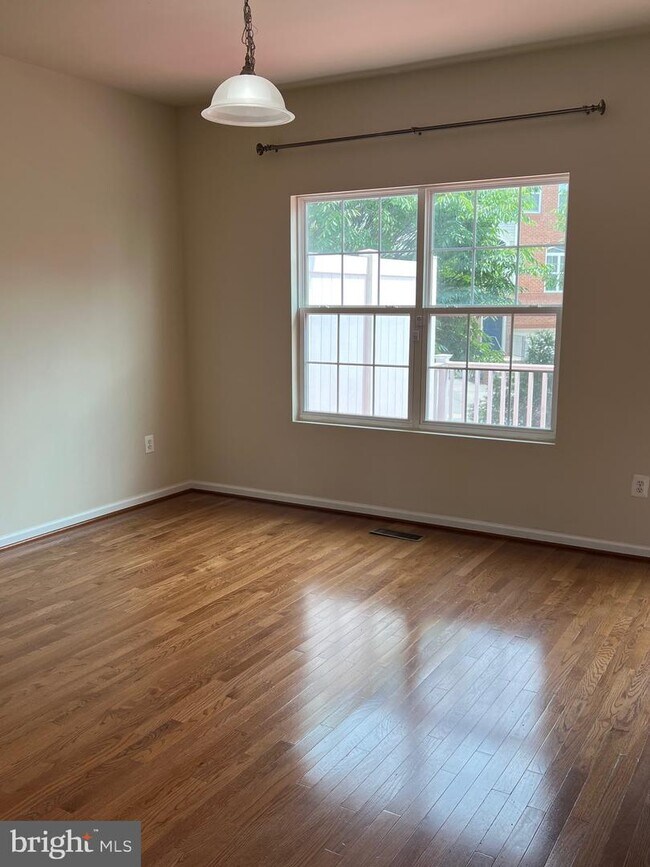 3529 Fisher Hill Rd, Laurel, MD 20724 Townhome Rentals in Laurel MD