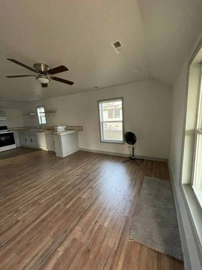 Foto del edificio - Knoxville 37919 - 3 bedroom, 2 bath home -...