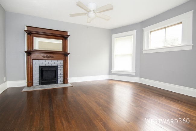 Foto del edificio - 216 N Hickory St