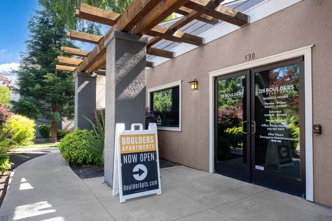 Building Photo - The Boulders