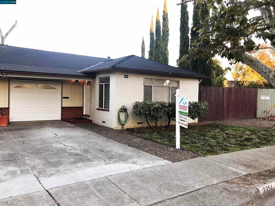 2751 Gill Dr, Concord, CA 94520 Townhome Rentals in Concord CA
