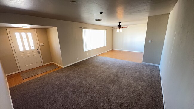 Building Photo - MOVE-IN SPECIAL $500 OFF FIRST MONTHS RENT!