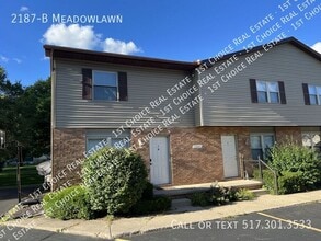 Building Photo - 2187 Meadowlawn Dr