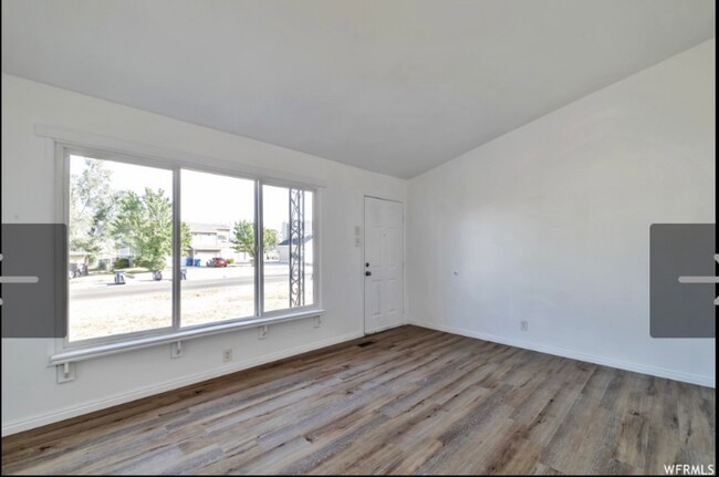 Building Photo - 175 E 5000 S