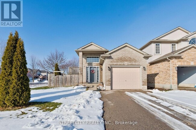 Building Photo - 1036 Marigold St