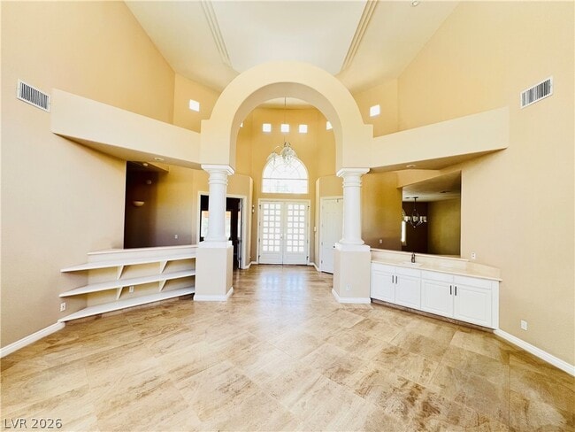 Building Photo - 7408 Silver Palm Ave