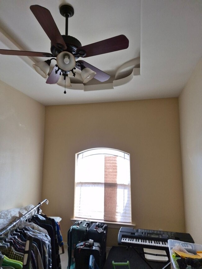 Building Photo - 135 Santa Maria Ln