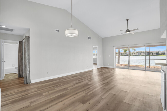 Building Photo - 2702 Sailors Way