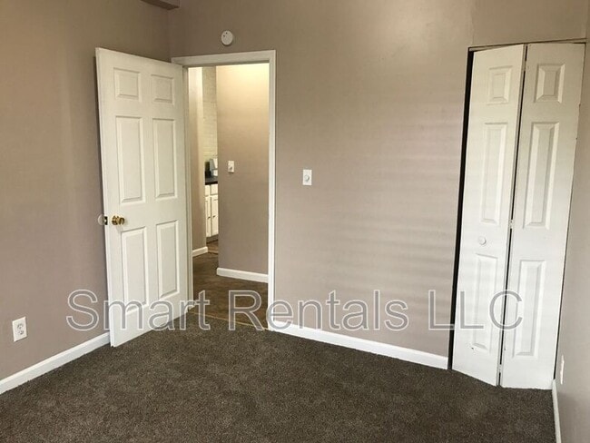 Foto del edificio - 2239 Keokuk St