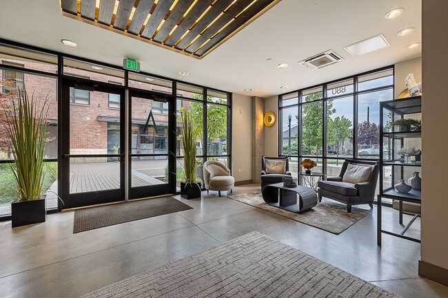 Foto del edificio - COME HOME TO REFINED DOWNTOWN LUXURY CONDO...