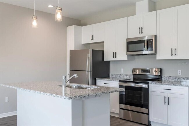 Foto del edificio - 2111 Sebring Pl