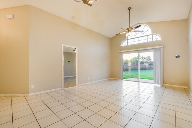 Building Photo - 4732 Fort Bravo Ct