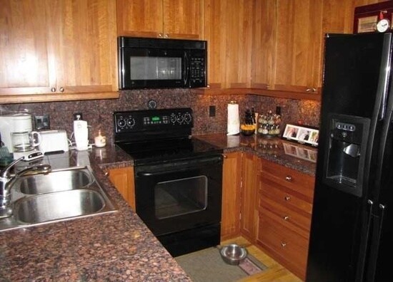 Foto del edificio - 85 Chestnut Ln
