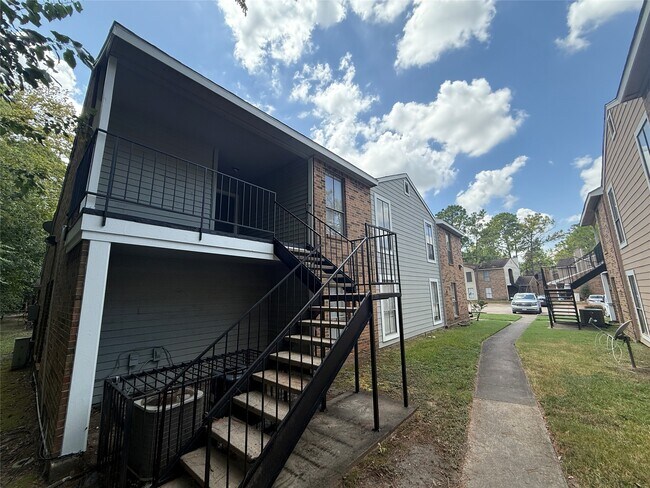 Foto del edificio - 7200 W T C Jester Blvd