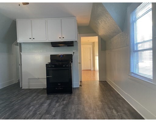 Primary Photo - 63 New Ocean St