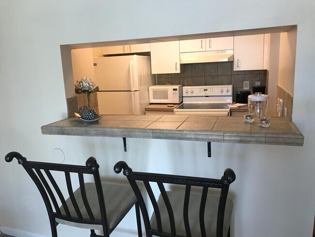 Foto del edificio - 1739 Village Blvd