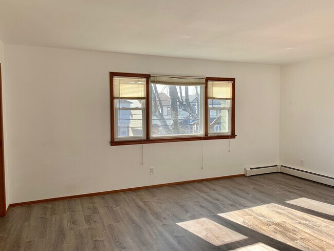 Building Photo - 280 Boyd Ave