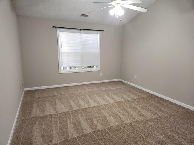 Building Photo - 251 Ashland Creek Ct