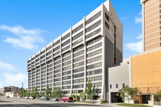 Building Photo - 450 N Arlington Ave