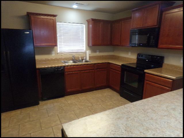 Foto del edificio - 316 Saunders Dr