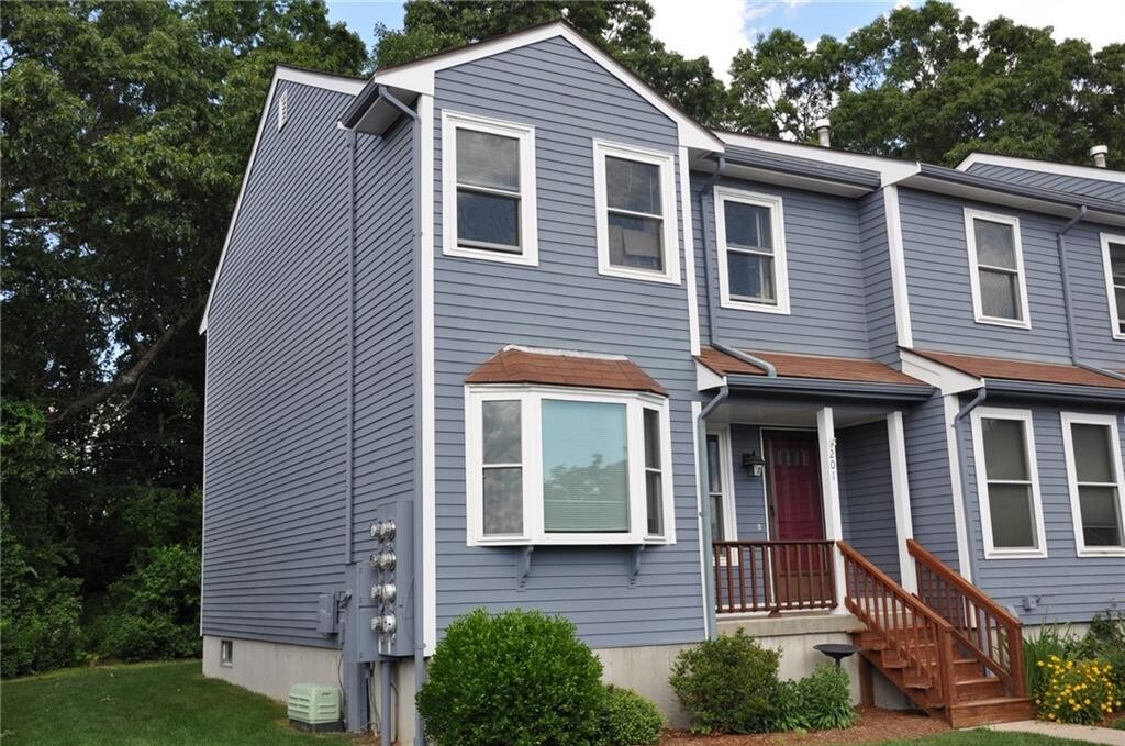 200 Heroux Blvd Unit 201, Cumberland, RI 02864 Condo for Rent in