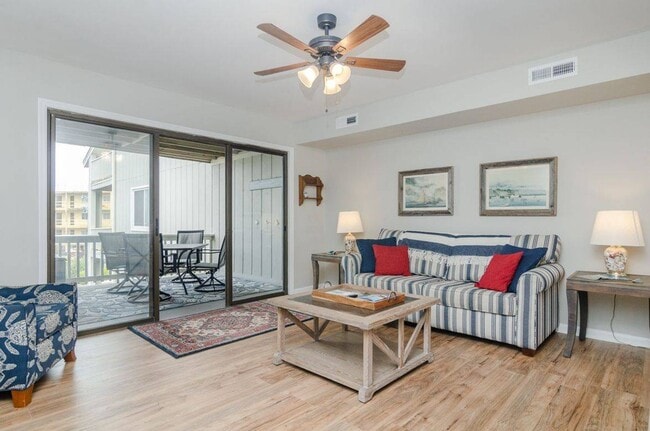 Building Photo - (C289) 1801 Canal Drive, Unit D-11, Caroli...