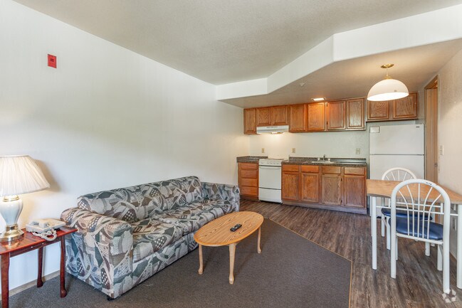 1HAB, 1BA Amplia sala de estar - Sportsman's Royal Manor