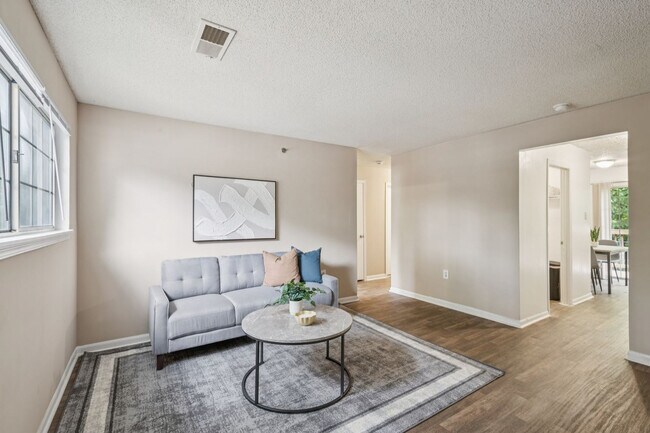 Foto del edificio - 730 Kenridge Pkwy