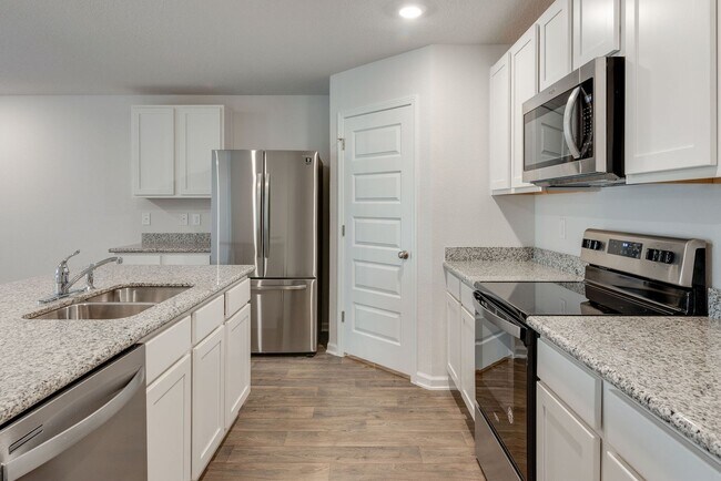 Foto del edificio - Spacious 4-Bedroom Home - Cambria