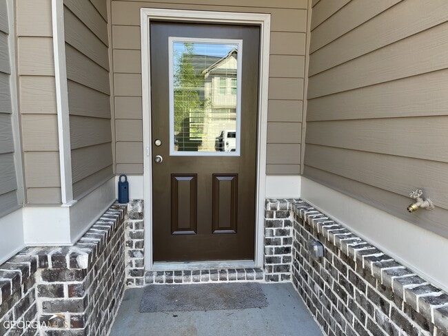 Building Photo - 370 Rockfern Ct