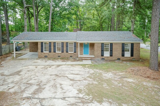 Building Photo - Gorgeous single family home!