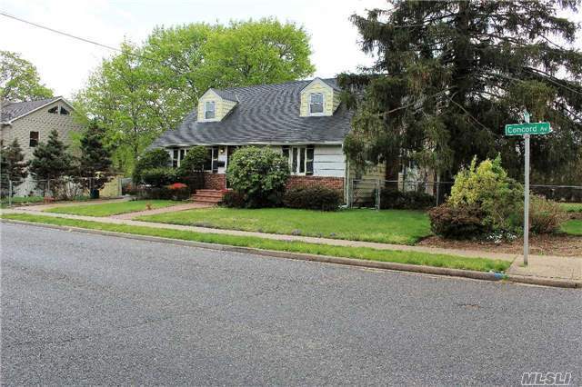 Building Photo - 240 Concord Ave