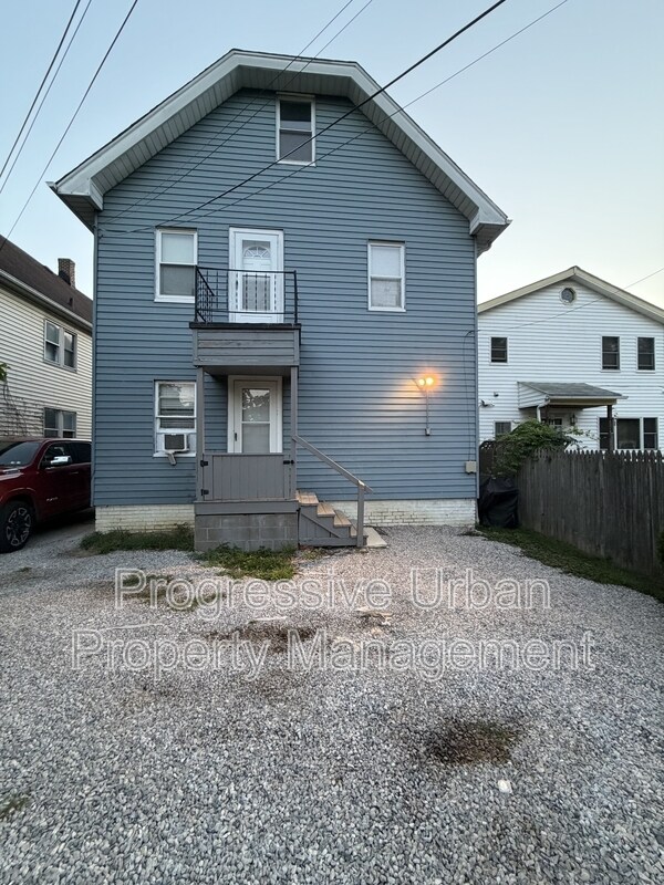 Foto del edificio - 1623 Hopkins Ave