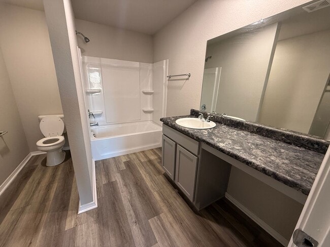 Building Photo - 6153 Discovery Trl