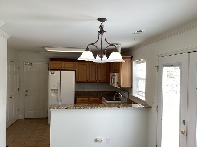 Foto del edificio - 1004 Christobal Ct