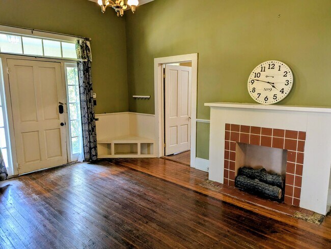 Foto del edificio - Live in Sterling Grove Historic District!