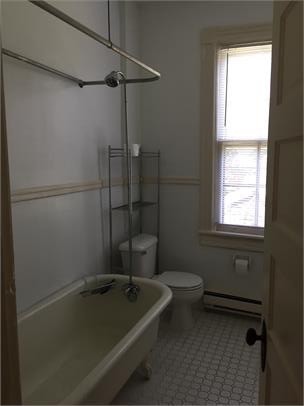 Building Photo - 526 Redgate Ave
