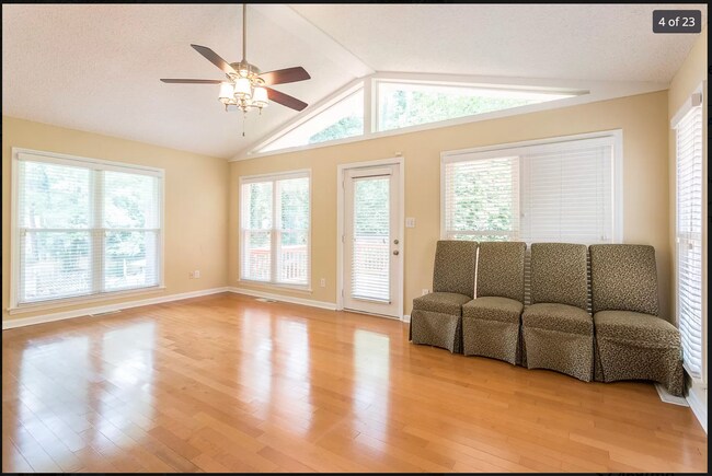 Building Photo - 5612 North Hills Dr