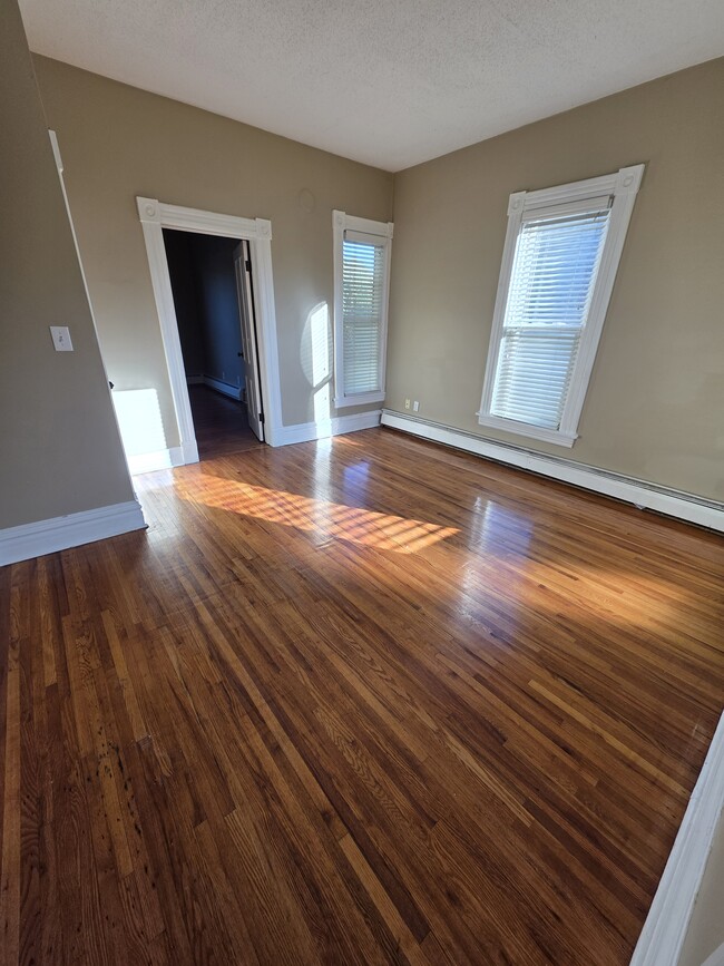 Living Room - 3112 5th Ave S