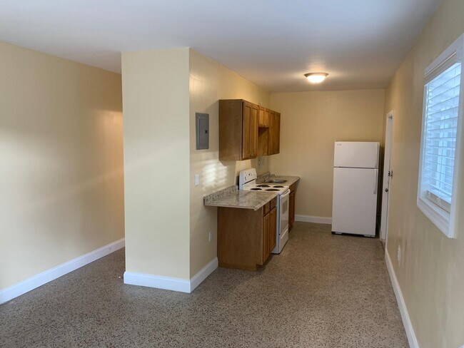 Building Photo - 1325 Sharazad Blvd