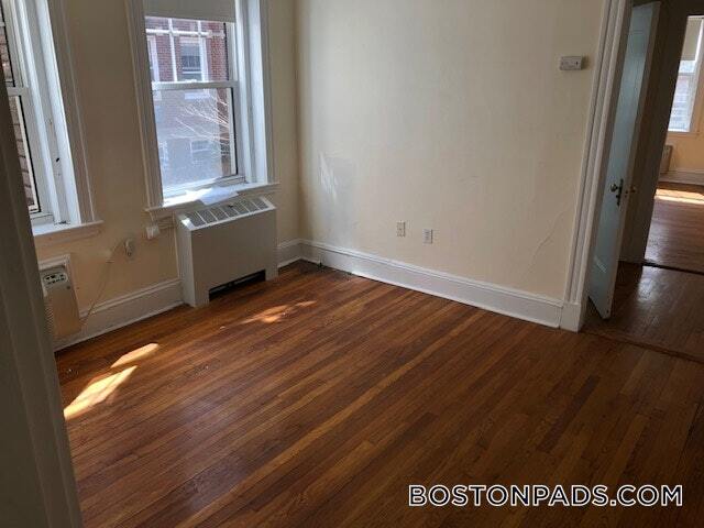 Building Photo - 18 Chauncy St