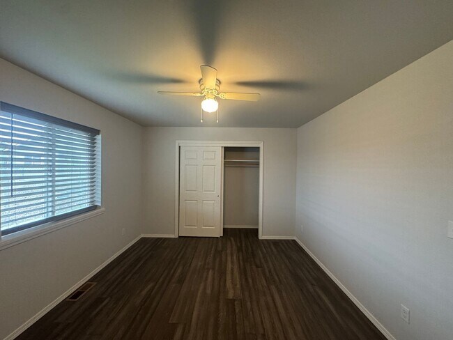 Foto del edificio - 2005 Ledwich Ave