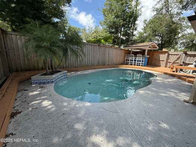 Building Photo - 4765 Marsh Hammock Dr W