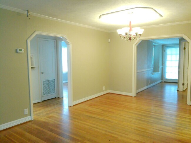 Foto del edificio - 3425 Monterrey St