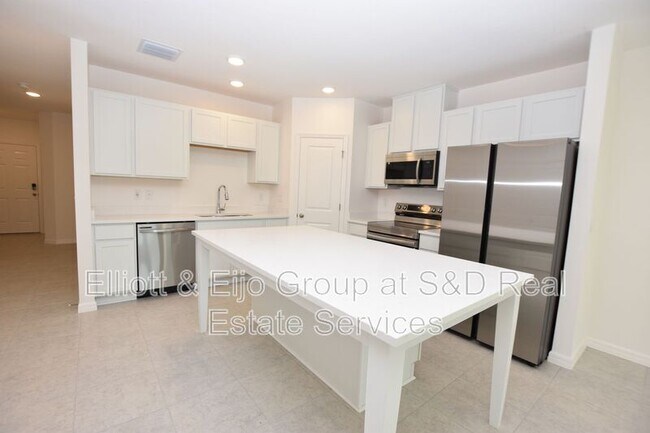 Building Photo - 4130 Collegiate Blvd