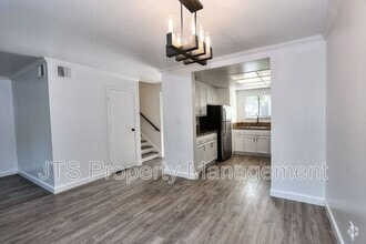 Building Photo - 9 Derow Ct