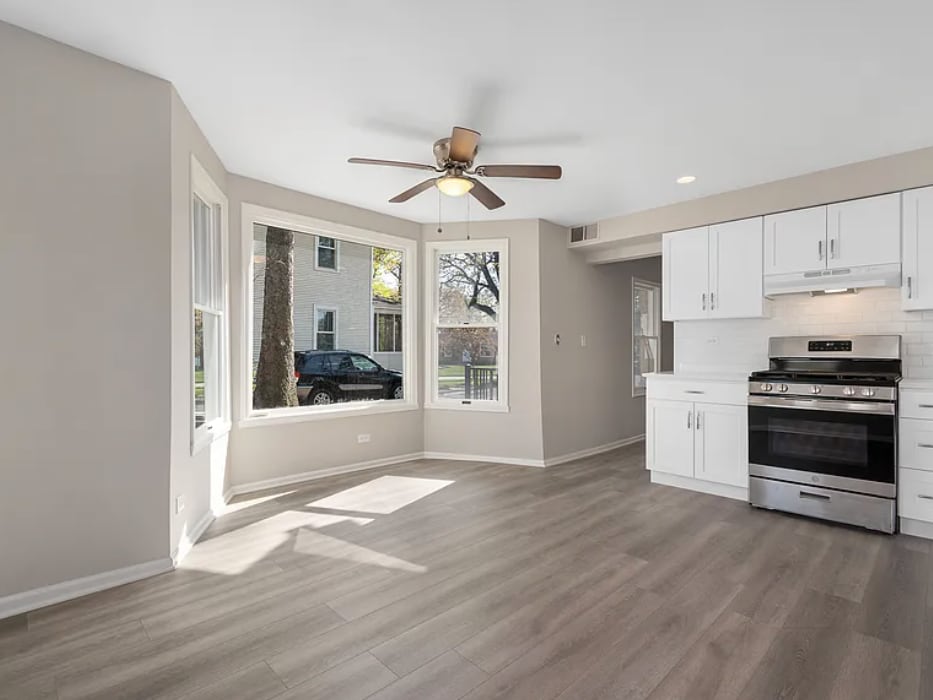 Kitchen - 427 Delles Rd