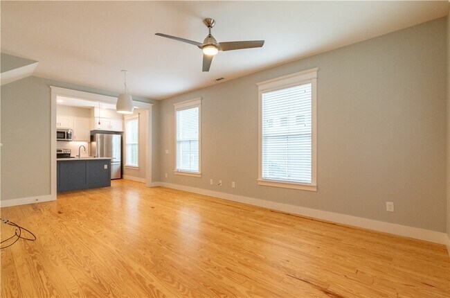 Foto del edificio - 127 E South St