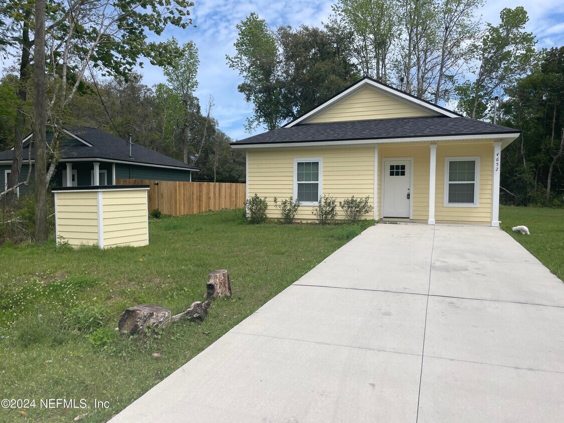Primary Photo - 4652 Ave D
