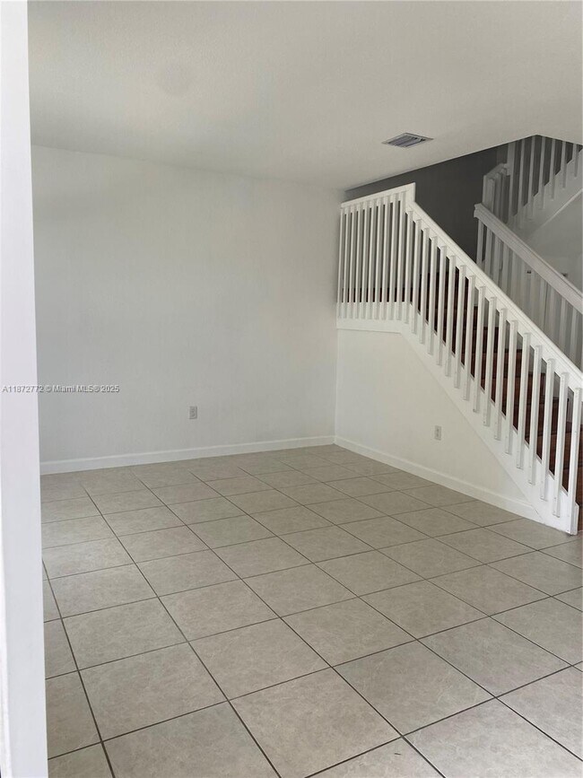 Foto del edificio - 2712 SE 15th Ct